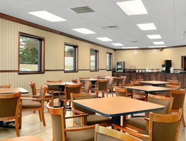 Days Inn By Wyndham Columbus-North Fort Moore מראה חיצוני תמונה